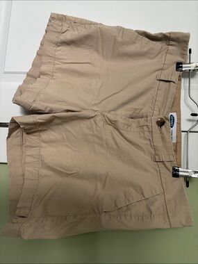 Old Navy Khaki Flat-Front Women's Shorts